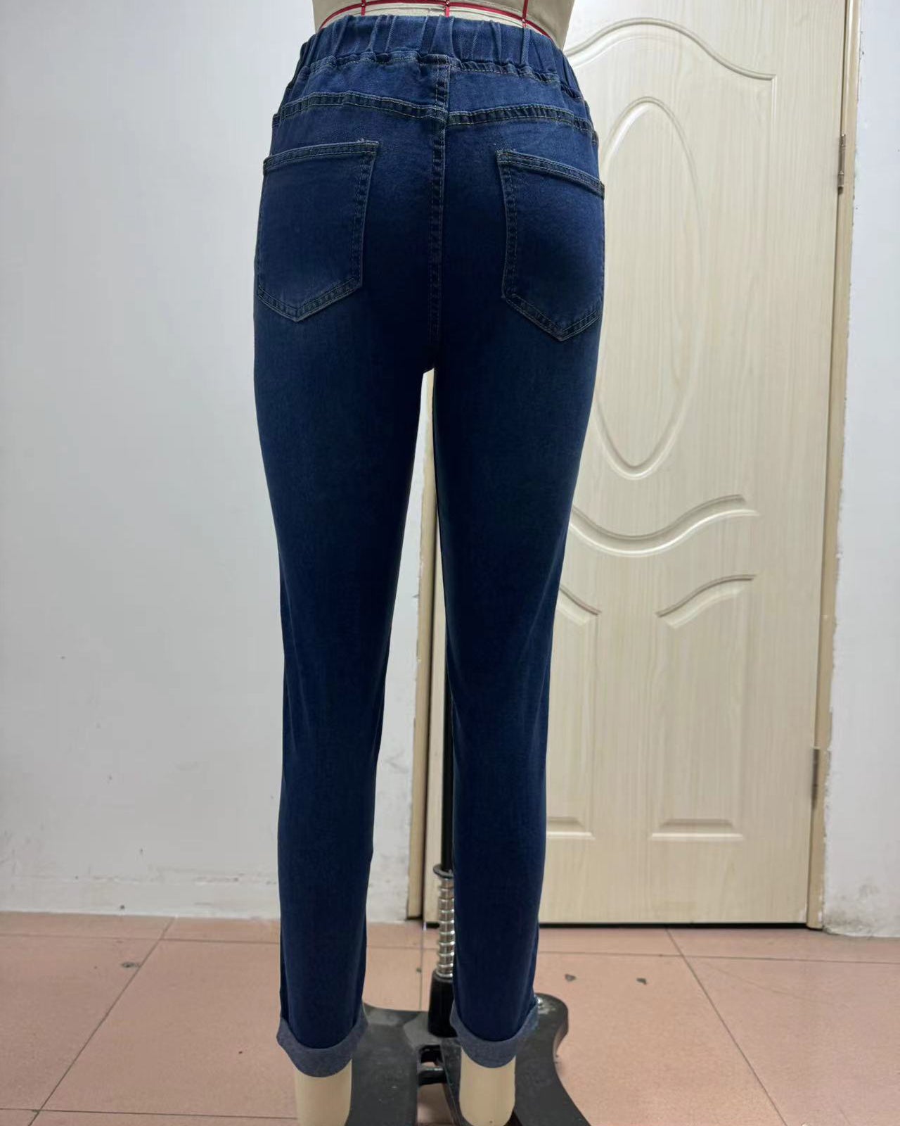 Pantalones vaqueros capri elásticos de cintura alta con cordón ajustable