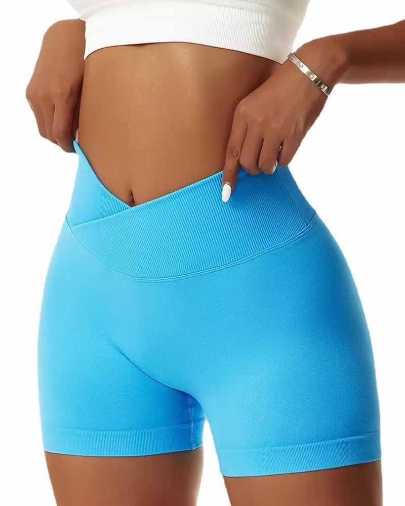 Peach Butt Tight Three-Quarter Yoga Shorts