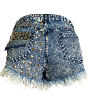 Shorts vaqueros rasgados con tachuelas