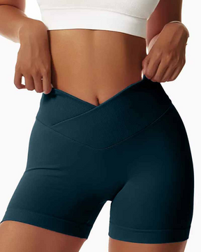 Peach Butt Tight Three-Quarter Yoga Shorts