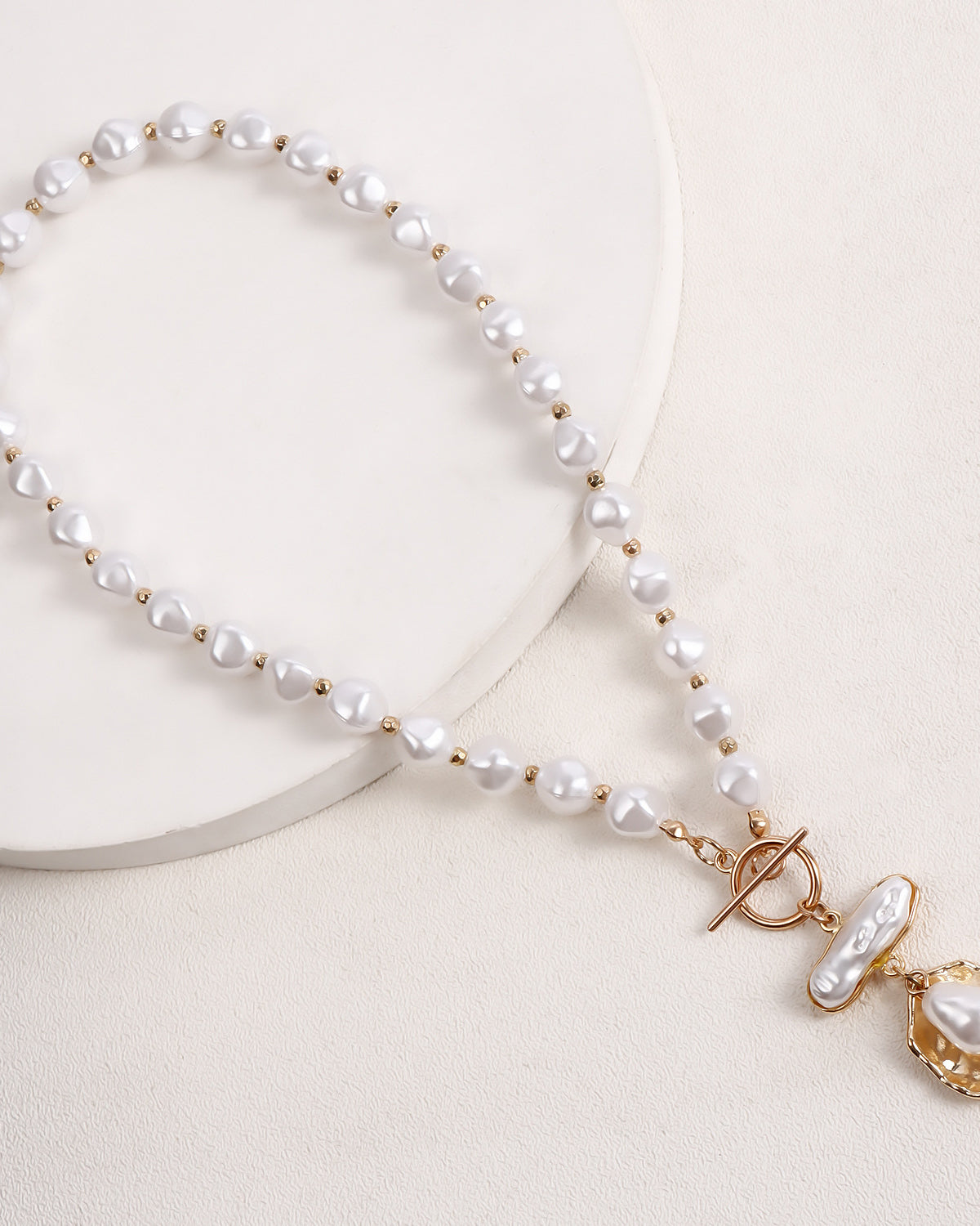 Imitation Pearl Beaded Necklace