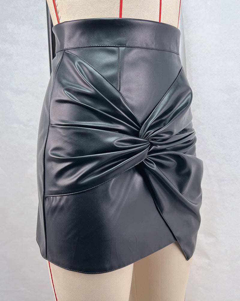 Pleated Hip-Hugging Leather Skirt