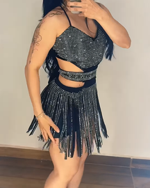 Minivestido con flecos brillantes y abertura en la cintura con diamantes de imitación (venta anticipada)