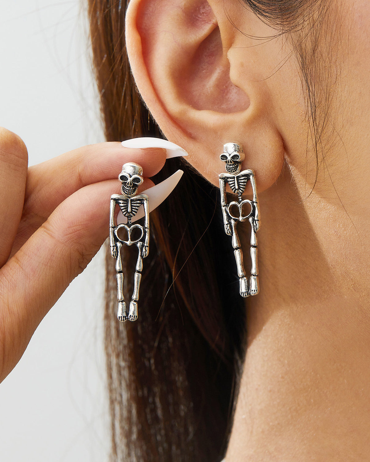 Pendientes de esqueleto de calavera oscura de Halloween