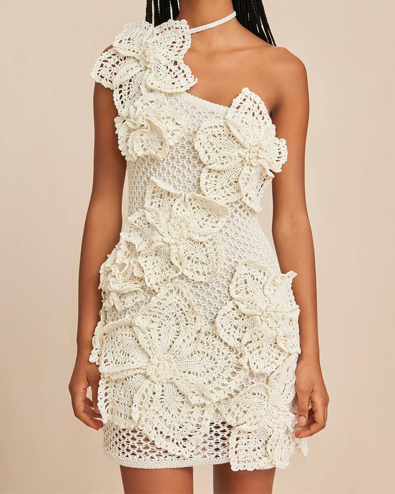 Hang-necked 3D Flower Dress