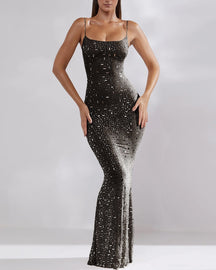 Vestido largo de sirena con tirantes sexy y diamantes brillantes