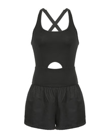 Neckholder-Jumpsuit mit Cut-Outs und Crossover-Weste, gewebten Shorts