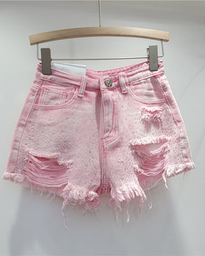 Hoch taillierte, schlankmachende, farbige Perm-Jeansshorts mit Rissen