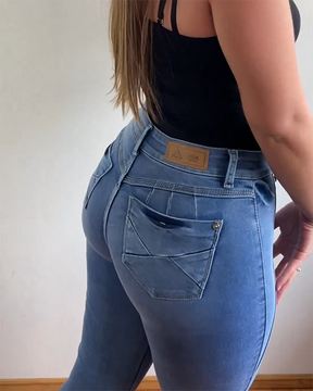Skinny Hips Enhance Jeans